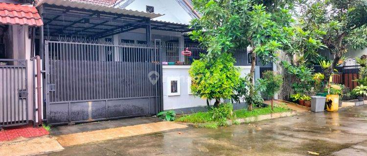 Rumah Bagus Asri di Villa Pamulang Mas  1