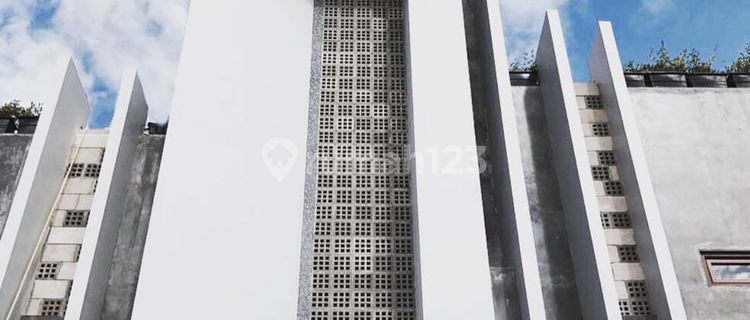 For Sale 3-Story Renovated Boarding House in Tegal Rotan Near Bintaro 1