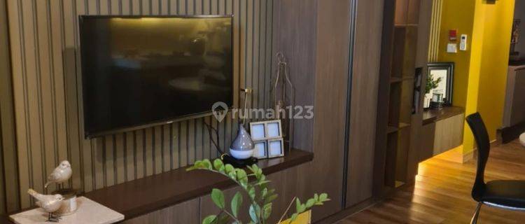 Apartment Mewah Elegan 2 BR Full Furnished di Holland Village 1