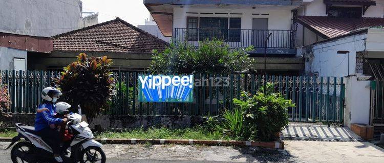 Rumah 2 Lantai Bagus Semi Furnished SHM di Jl. Candi Trowulan, Malang 1