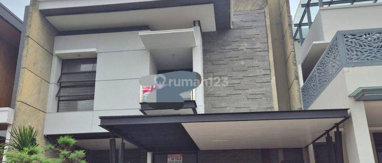 Rumah Kontrakan 3 Lantai Bagus Semi Furnished di Sutera Olivia, Tangerang 1