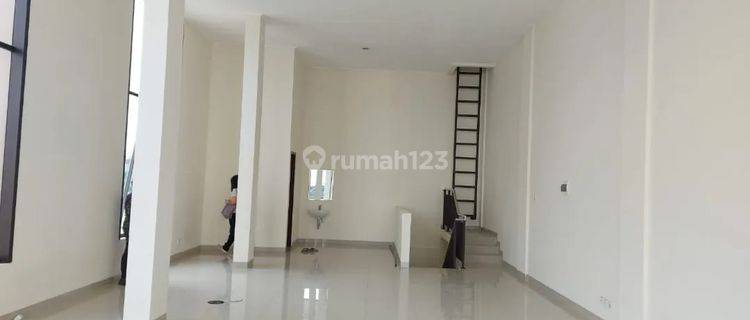 Rumah baru 2 lt di komplek buat batu square Rumah di Buah batu square HGB Baru 1