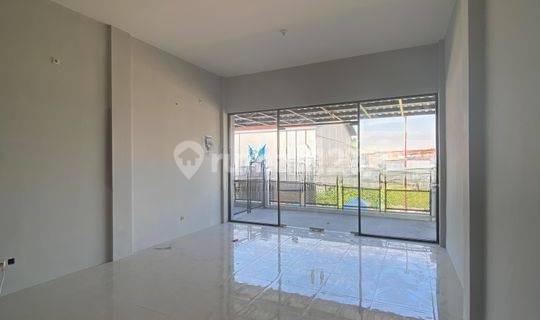 Strategic 3-Story Shop House in Paskal Hypersquare 1