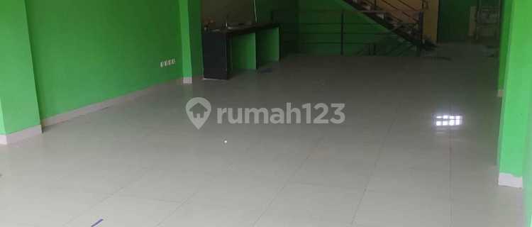 Strategic Shop House on Otista Main Road Bandung 1