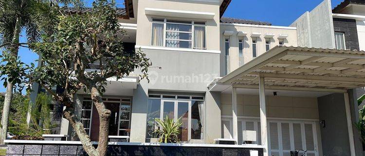 Rumah Minimalis Modern di Kota Baru Parahyangan Tatar Ratnasasih 1