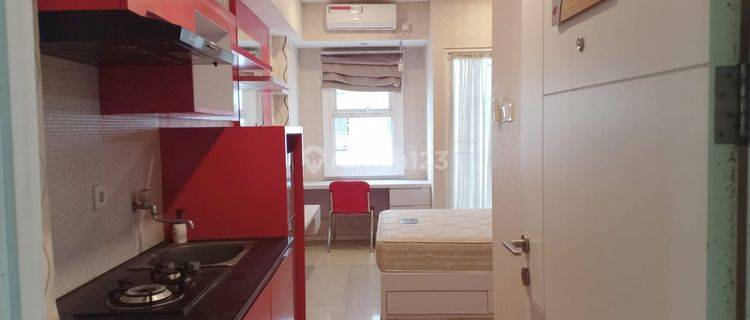 Apartement Semi Frunished di Parahyangan Residence 1