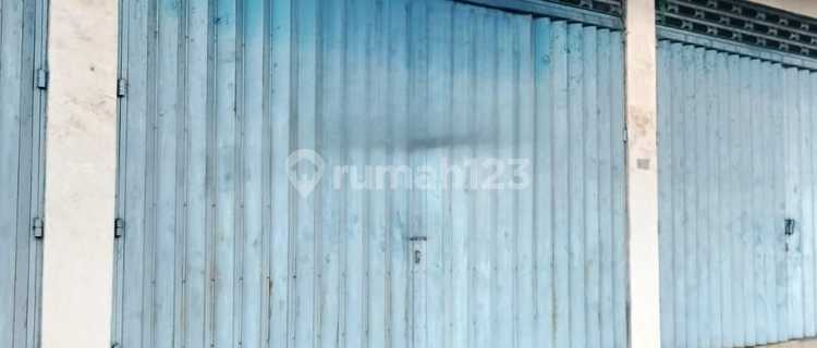 Strategic Shop House on Jember Main Road, Banyuwangi - Ideal for Business! 1