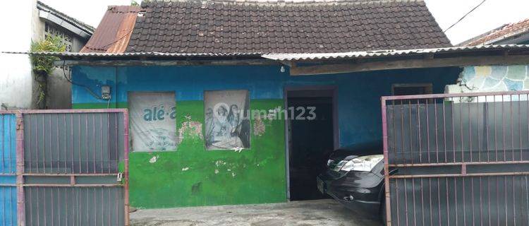 Rumah eks depot ruangan los cocok tuk cafe , gudang , toko d Sidopekso SHM Butuh Renovasi  1