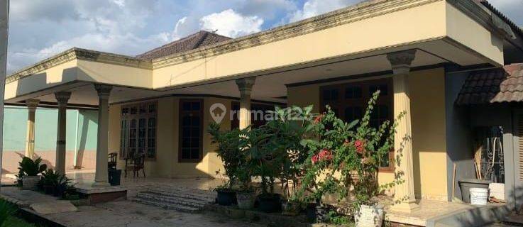 Rumah cocok untuk usaha, cafe atau town house di ciputat 1