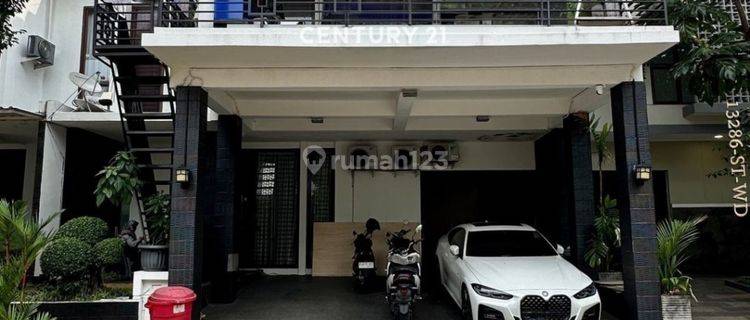 Dijual Rumah Siap Huni Ada Swimming Pool Di Discovery Bintaro 1