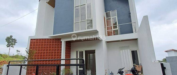 Modern Villa Batu 3 Lantai Siap Huni Full Furnish 1