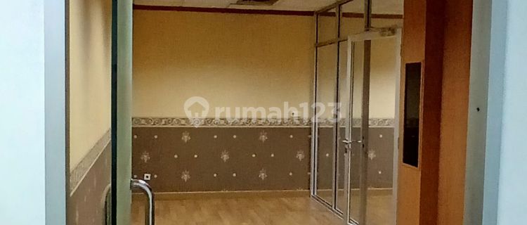 Disewakan Ruang Kantor Di Tomang Raya 1