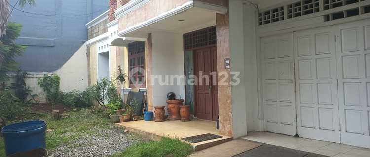 Dijual rumah murah di Jl Delman Kebayoran Lama Utara Jaksel 1