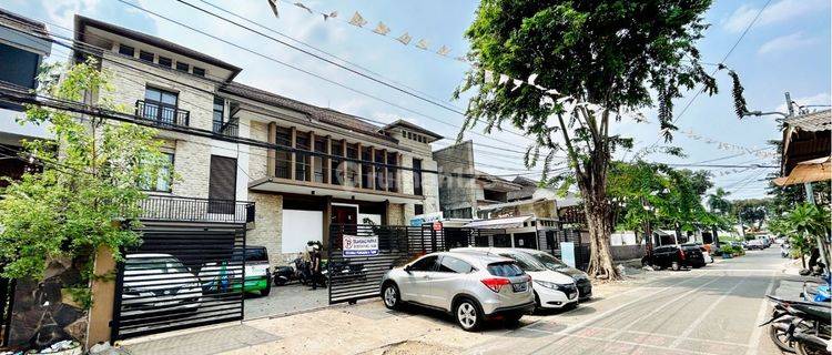 Rumah Kost di Tebet Barat, Akses Jalan 2 Mobil Dekat Jalan Raya, Dekat Kuliner 1