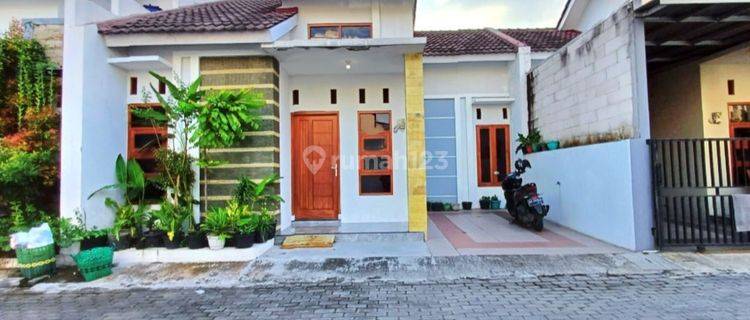 Rumah Bagus siap huni Full Furnish di Ngemplak 1