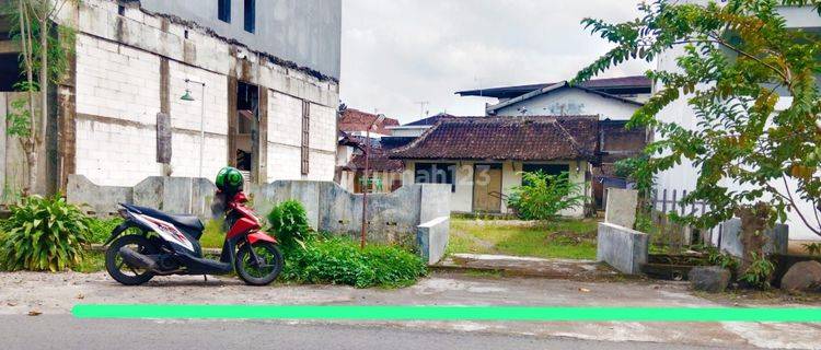 Tanah strategis siap bangun deket Mall Solo Square 1