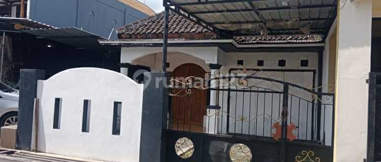 Rumah Second Strategis Deket Exit Tol Klodran 1