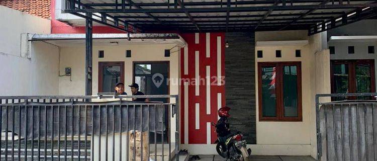 Rumah Bagus 2 Lantai Dekat Stadion Manahan 1