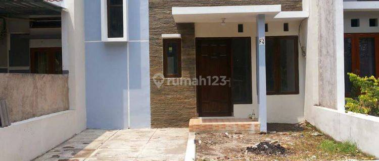 Rumah Cluster 2lantai Siap Huni Di Tasikmadu Karanganyar 1