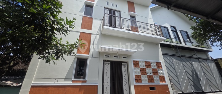 Luxury Boarding House Fully Furnished Near UNS Solo Campus 1