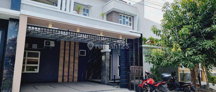 Rumah Mewah 2 Lantai Bagus Dekat Exit Tol Klodran 1
