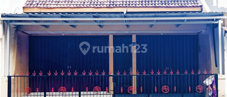 Affordable Residence Plus Shop Below Market by the Solo Highway Side 1