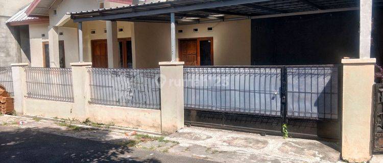 Rumah Nyama Lingkungan Aman Deket Ke Mall Luwes Gentan 1