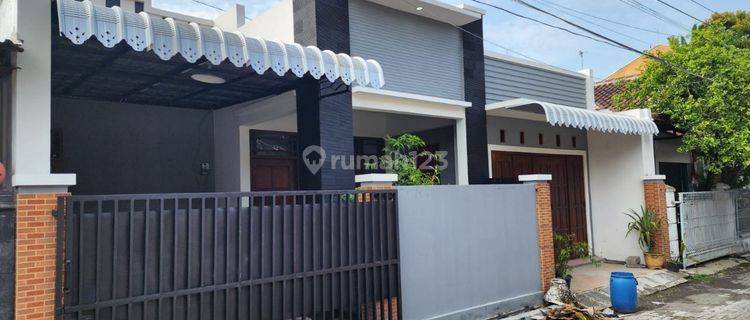 Rumah Bagus Nyaman Deket Mall Luwes Gentan 1