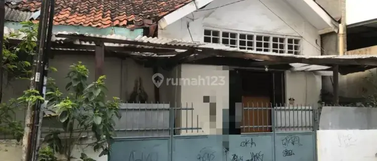 Rumah Tua di Kebon Jahe Jakarta Pusat 1