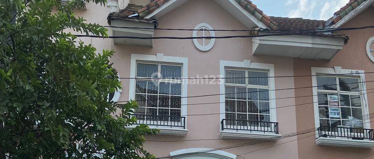 Dijual Town House Taman Elok Lippokarawaci 1