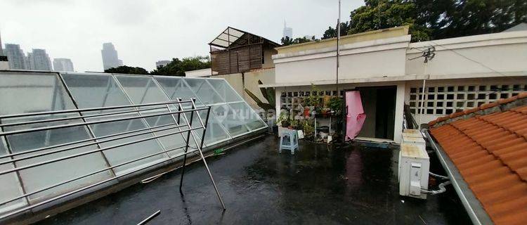 Rumah Asri Siap Huni di Daerah Menteng Jakarta Pusat  1