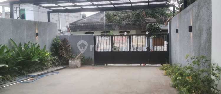1-Story Freehold House in Cinere Depok, Move-In Ready, Negotiable Price. 1