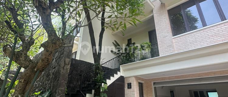 Luxury House in Kemang Compound Very Private, Free of Charge 1