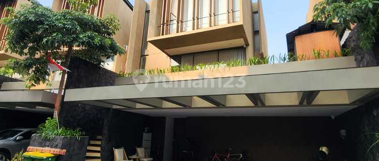 Rumah Townhouse di Kemang Cocok untuk Keluarga Dan Akses Mudah 1