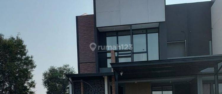 Dijual Rumah Di Suvarna Sutra 2 lantai, Cluster Jati Alam 1