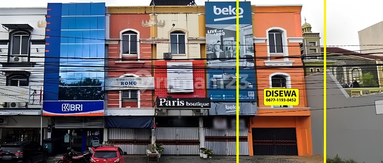 3-Story Rental Shop-House by the Main Road in Enggal 1