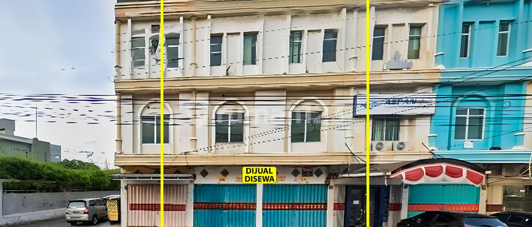 For Sale or Rent 2-Door Connected Shop House 3 Floors Hasanudin Street 1
