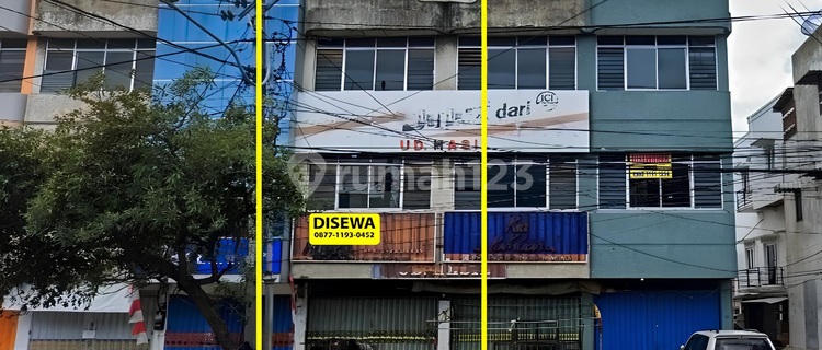 For Rent: 3-Story Shop House on Jalan Kartini Side in Tanjung Karang 1