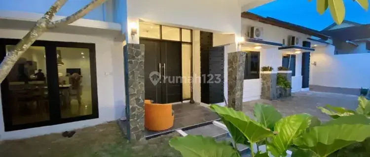 Rumah Mewah Dan Minimalis di Wika. Dijual Semi Furnish Dan Siap Huni 1