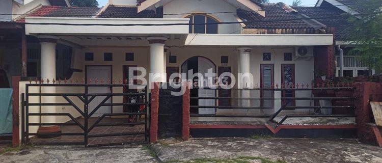 rumah cantik minimalis 1.5 lantai di Balikpapan Baru 1