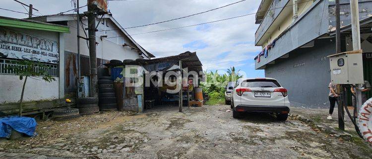 tanah kan pinggir jalan besar di Gunung Bakaran Balikpapan 1