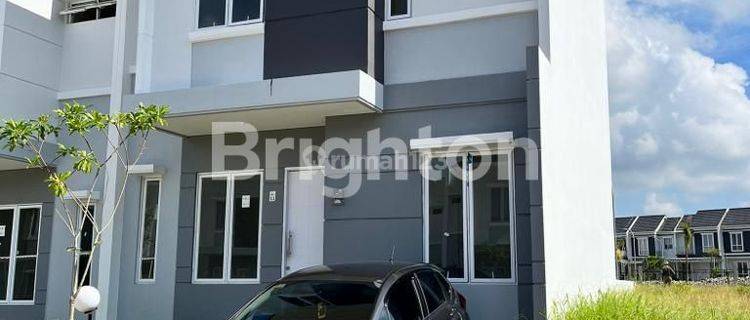 rumah cantik minimalis 2 lantai siap Huni 1