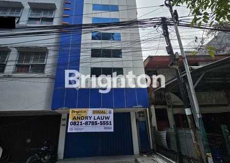Shop House in the Center of Balikpapan City Suitable for Business 1