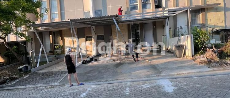 Beautiful house already renovated and furnished in Grand City. 1