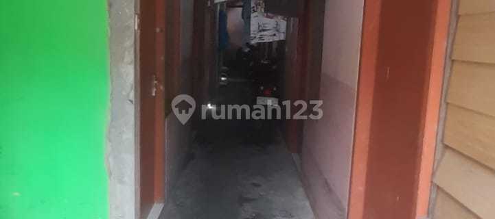 Bumi Sari Praja Boarding House, West Surabaya, nearby 1