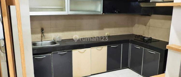 DIJUAL CEPAT RUMAH CAKEP 3 LANTAI GREENWICH PARK WHELFORD  1
