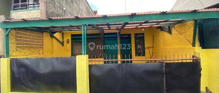 Rumah Minimalis Terawat di Antapani Bandung 1