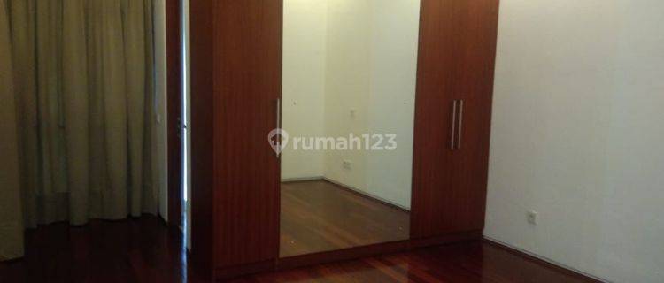 Disewakan Rumah Furnished di Lebak Bulus Area, Jakarta Selatan 1