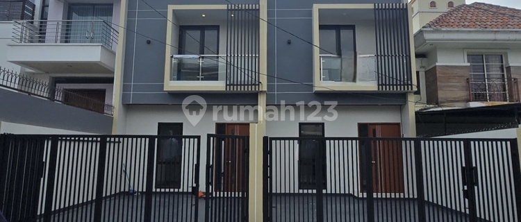 Rumah Brand New 2 Lantai Sudah SHM Hadap Timur Terletak di Meruya Selatan Jakarta Barat 1