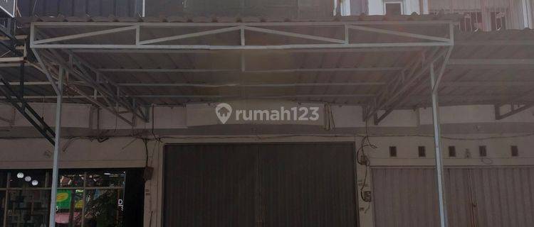 Ruko 3 Lantai Strategis Cocok Untuk Usaha, Kantor, Tempat Tinggal Lokasi Di Jalan Raya Utama Taman Palem 1